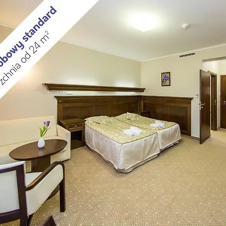 Crocus Hotell 4*