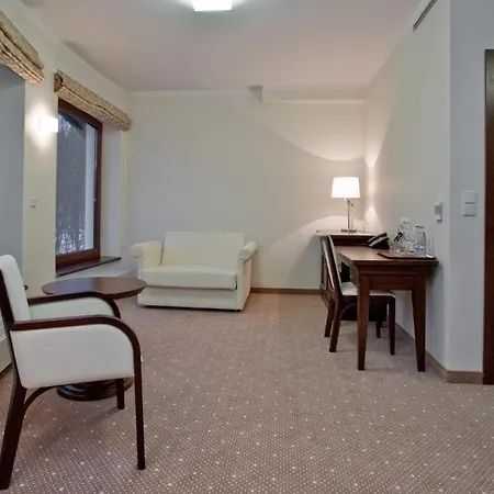 Hotell Crocus 4*