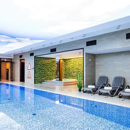 Hotell Crocus 4*