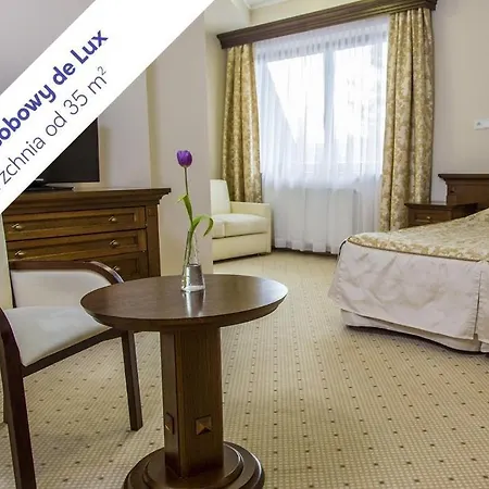 Hotel Crocus 4*